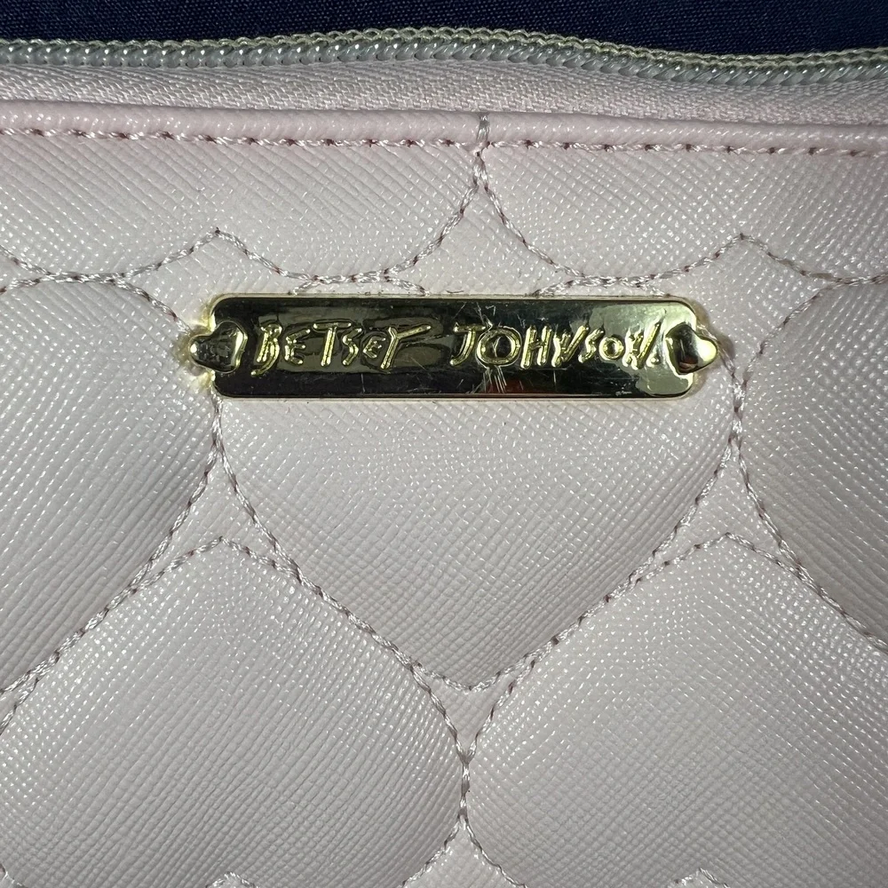 BETSEY JOHNSON Pink Heart Quilted Makeup Bag Travel Zipper Whimsical Feminine